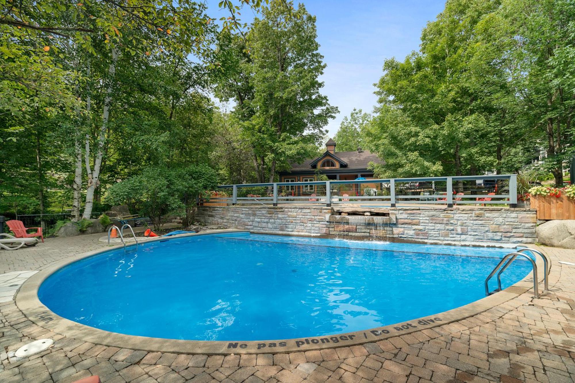 モントランブランTremblant Prestige - Manoir 120-6アパートメント エクステリア 写真